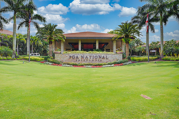 072_072_pga national clubhouse-2
