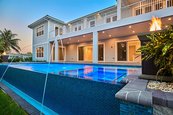 Modern Luxury Home with Glass-Edge Pool Photography | Jupiter, FL